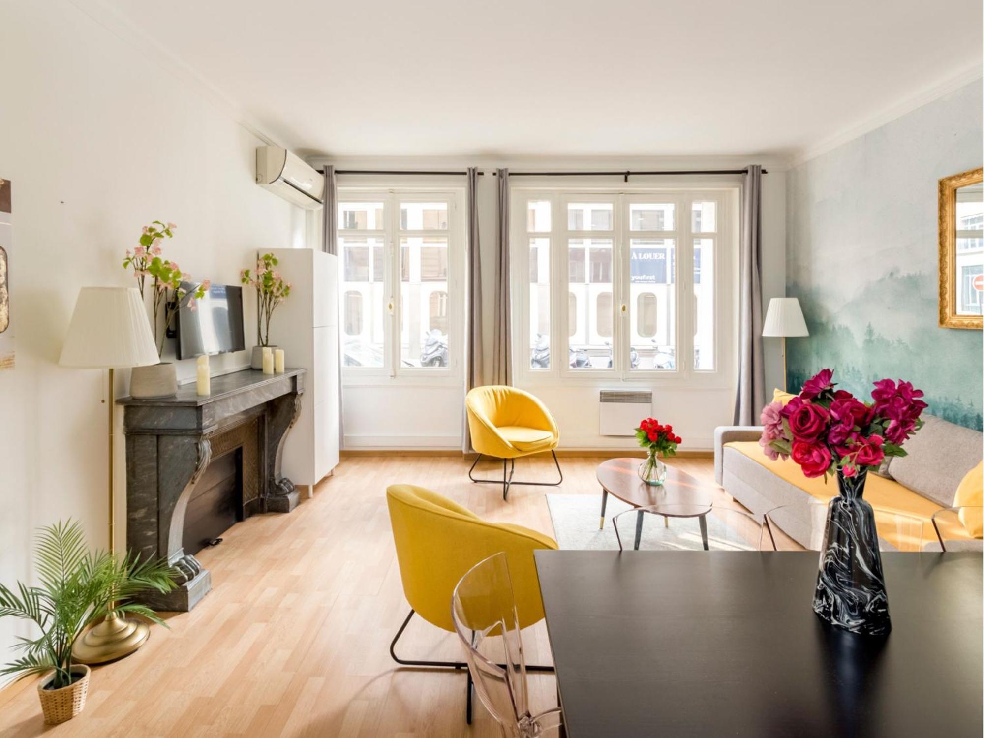 Cozy - Champs Elysees - Mollien